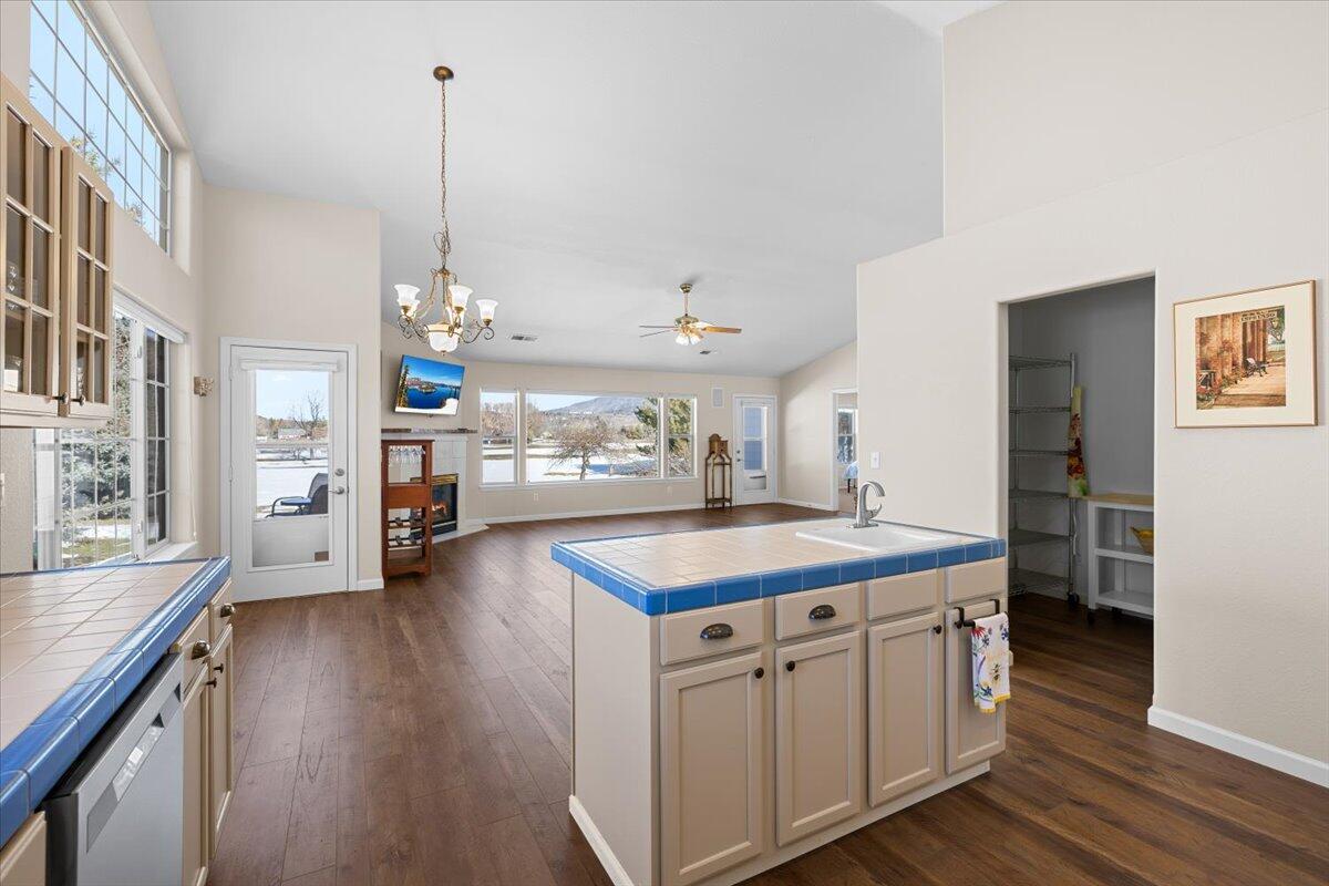 Harbor Isles - Residential