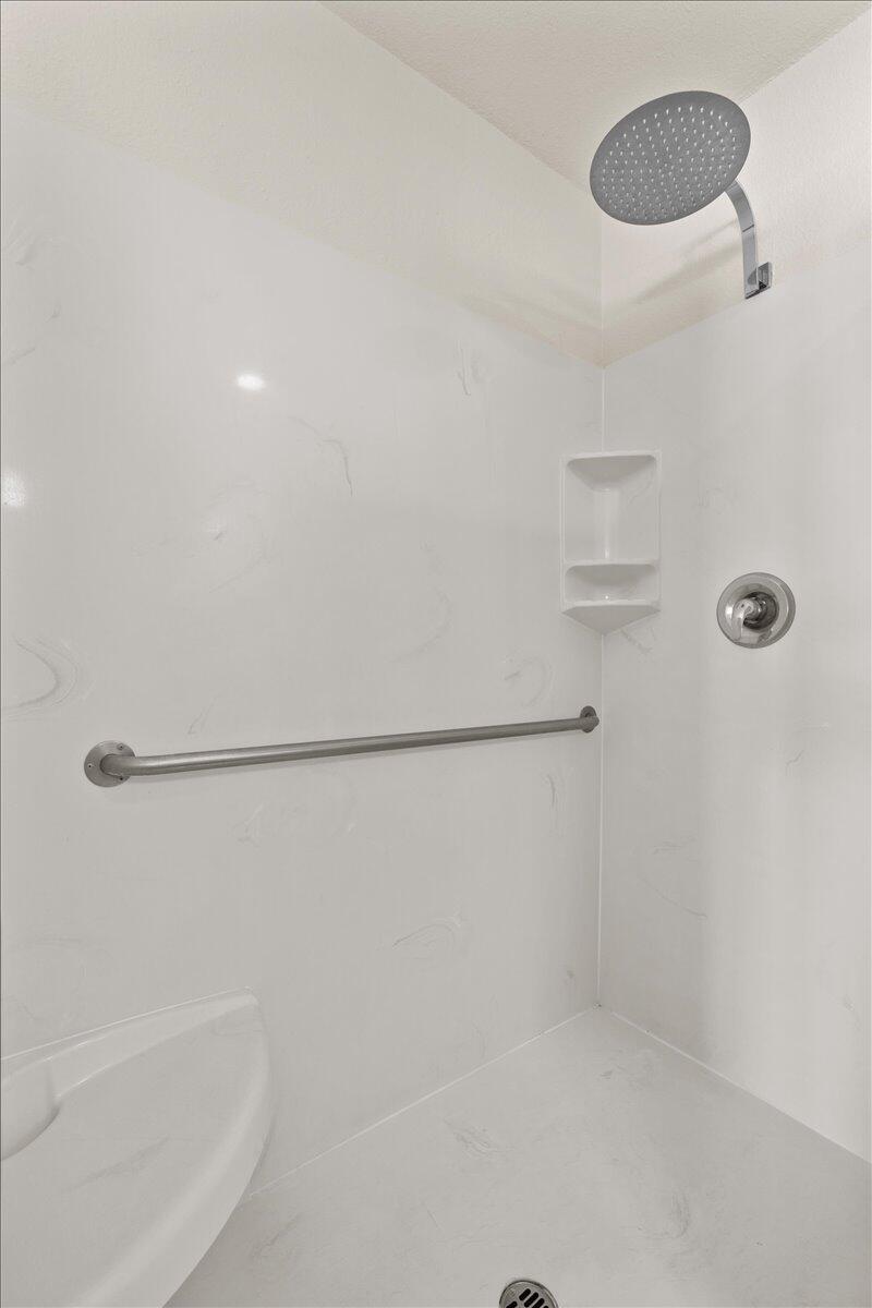 Harbor Isles - Residential