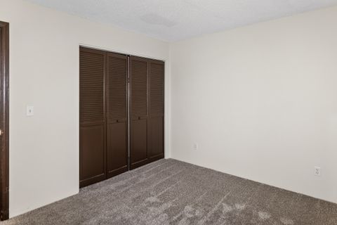 Tiny photo for 450 Fulton Street, Klamath Falls, OR 97601 (MLS # 220215729)
