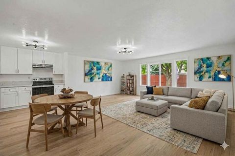 Photo of 62803 Snowcap Court, Bend, OR 97701 (MLS # 220220780)