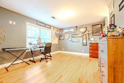 Tiny photo for 3487 Greystone Court, Medford, OR 97504 (MLS # 220211491)