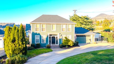 Tiny photo for 3487 Greystone Court, Medford, OR 97504 (MLS # 220211491)