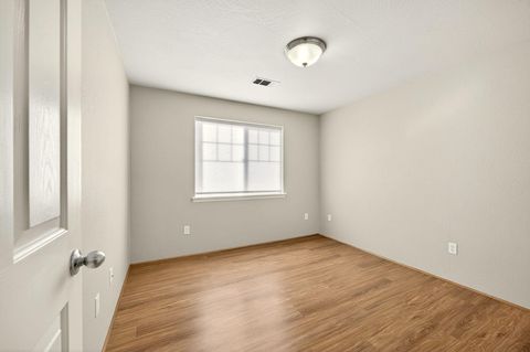 Tiny photo for 1247 Shafer Lane, Medford, OR 97501 (MLS # 220215673)