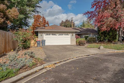Tiny photo for 3037 Jenero Court, Medford, OR 97504 (MLS # 220212055)