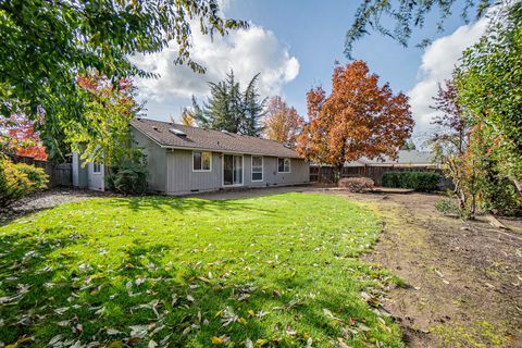 Tiny photo for 3037 Jenero Court, Medford, OR 97504 (MLS # 220212055)