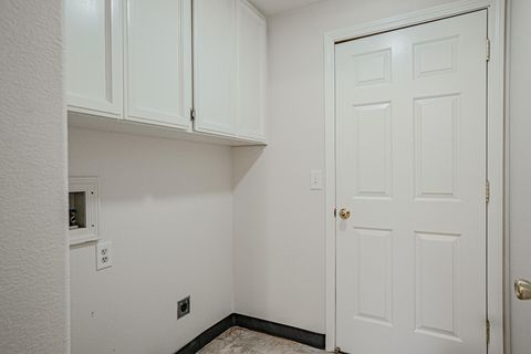 Tiny photo for 3037 Jenero Court, Medford, OR 97504 (MLS # 220212055)