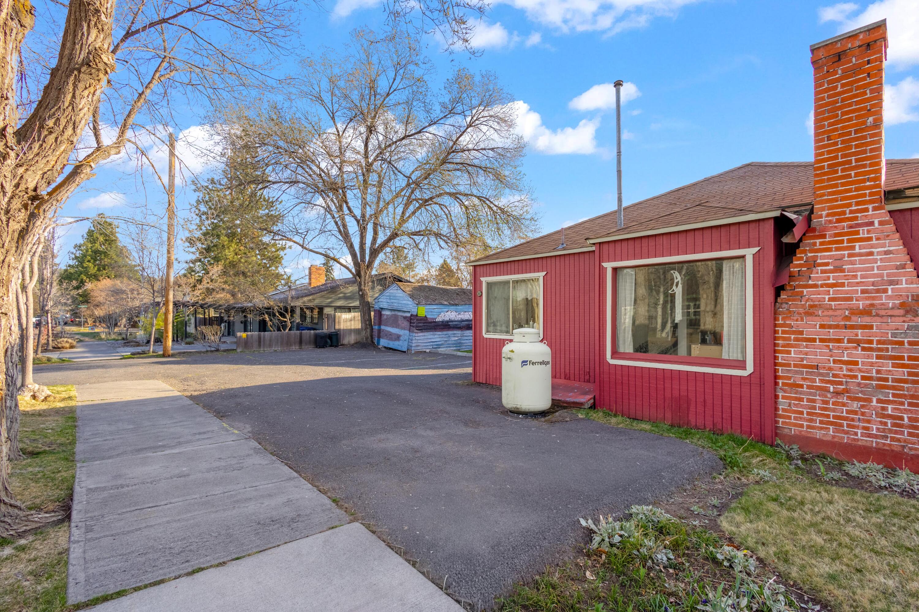 1040 NW Galveston Avenue