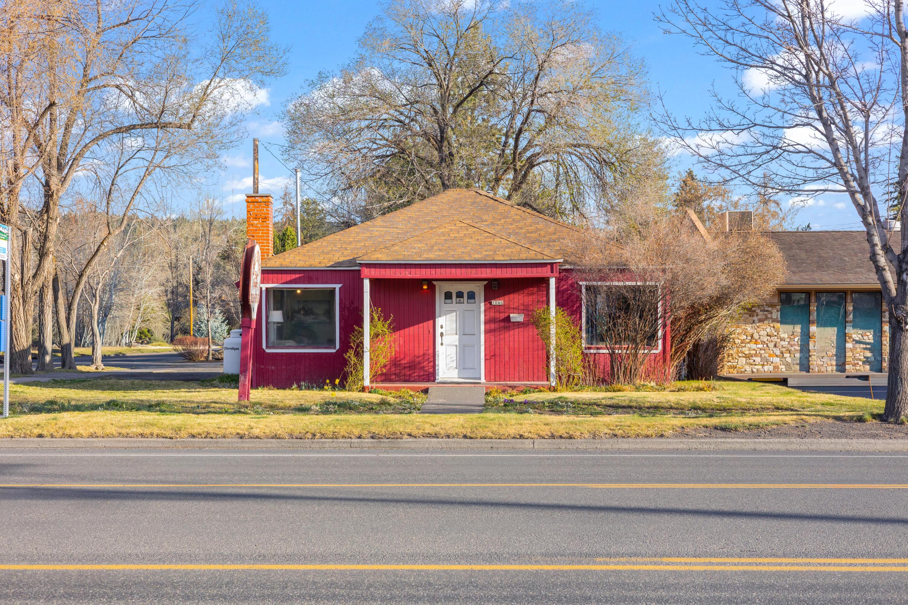 1040 NW Galveston Avenue