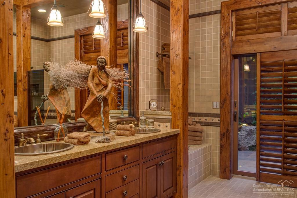 Broken Top - Residential