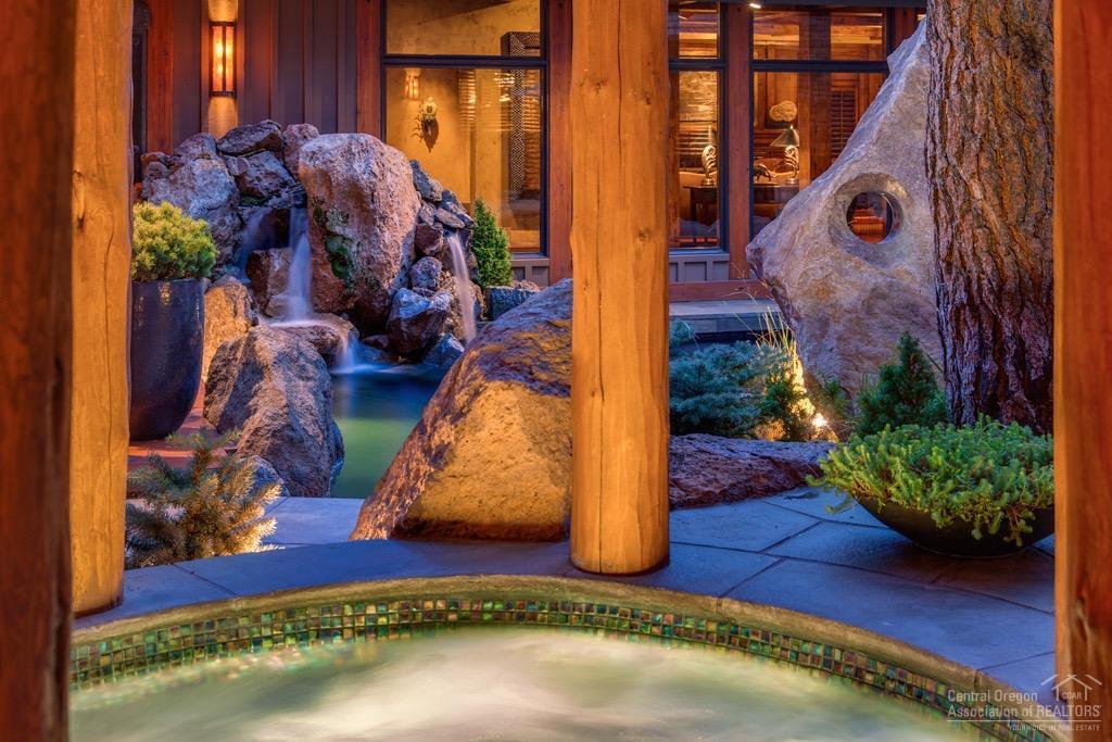 Broken Top - Residential