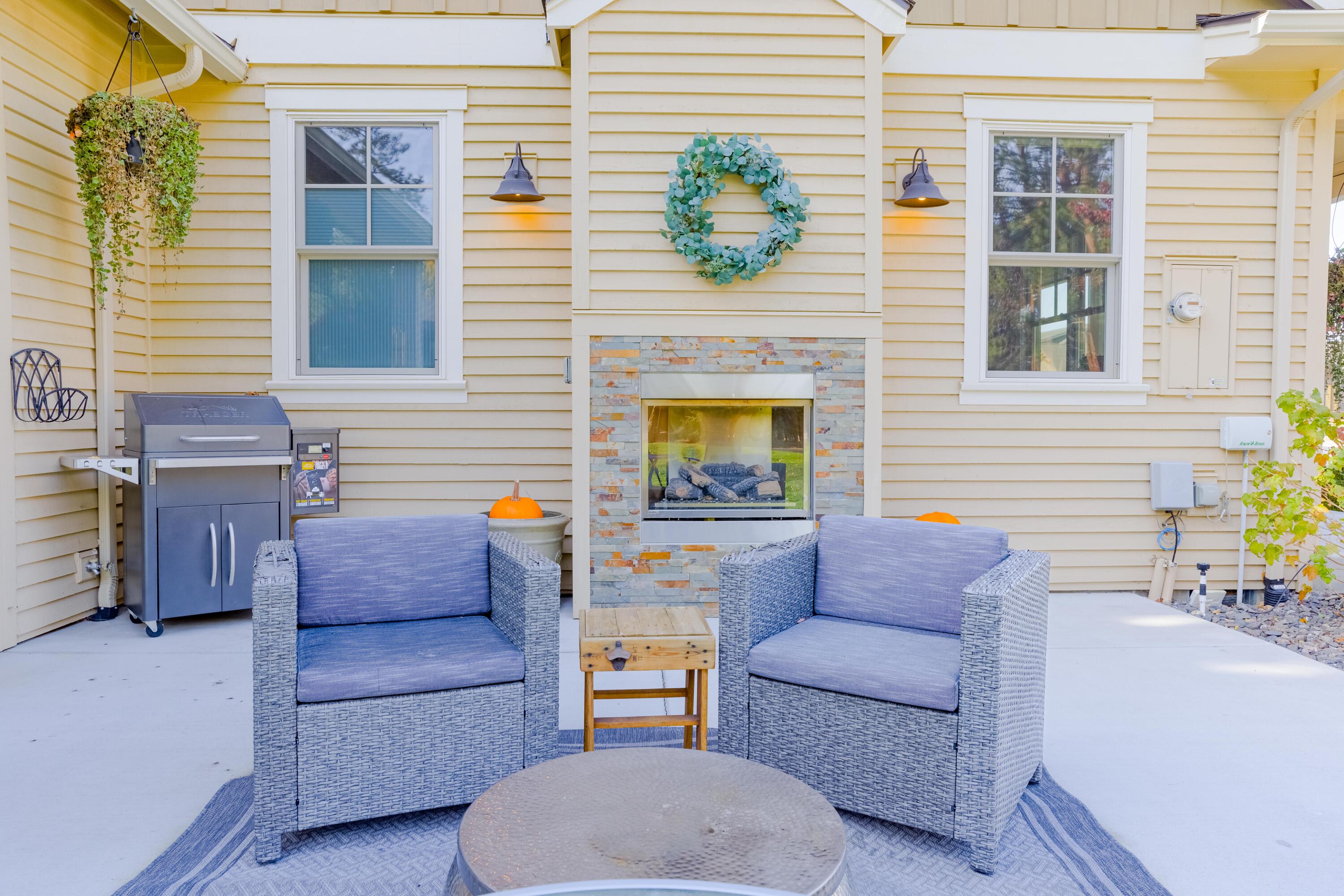 Pine Meadow Vill - Residential