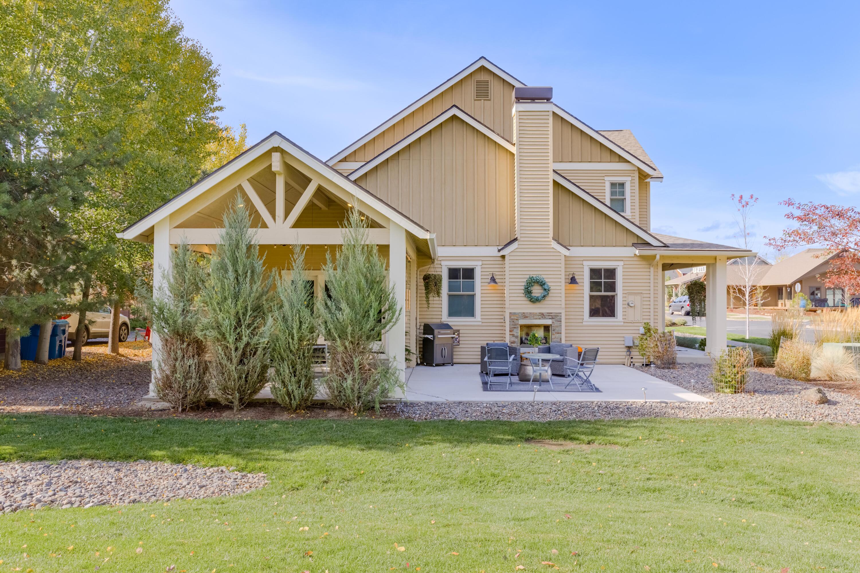 Pine Meadow Vill - Residential