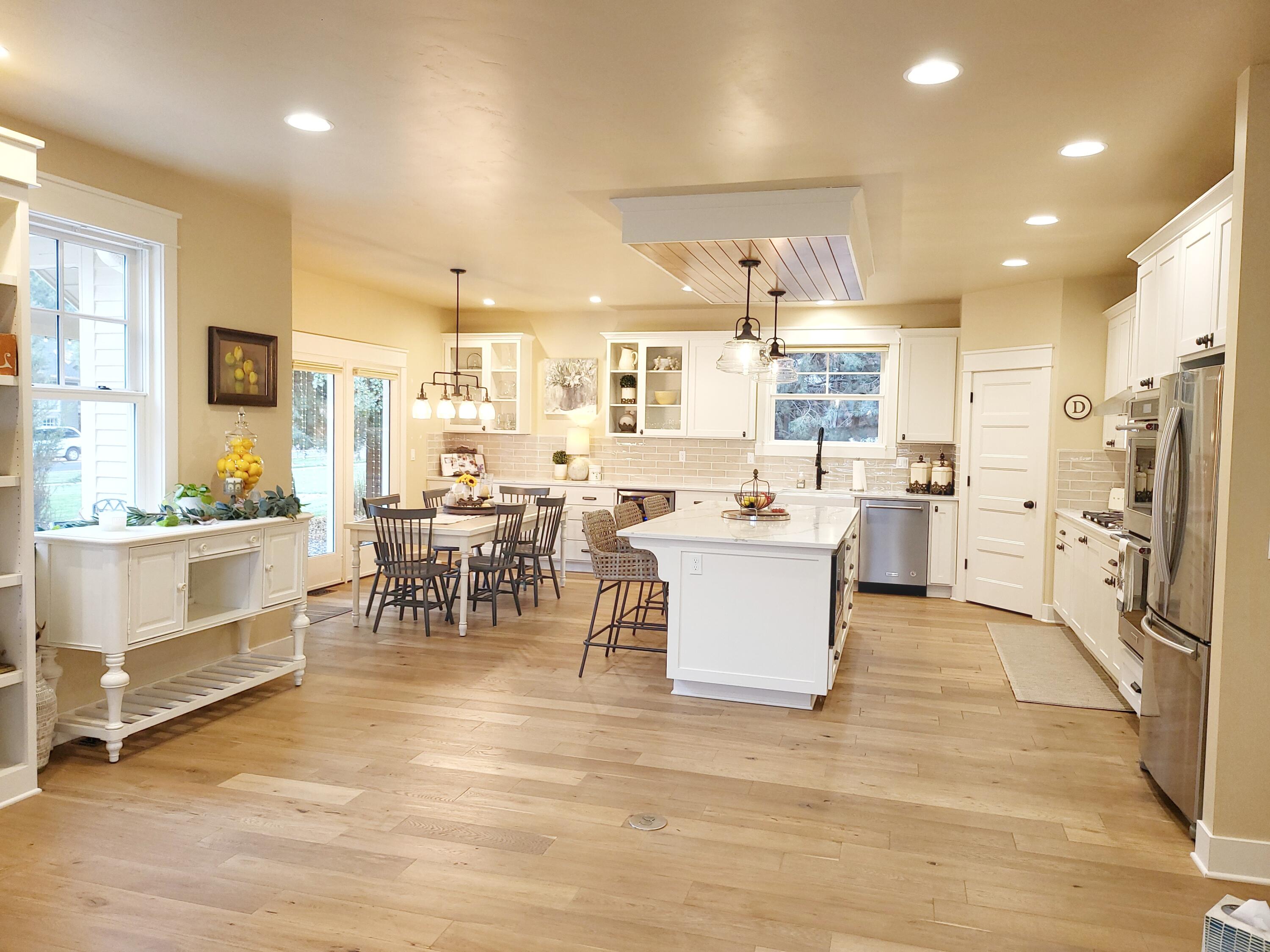 Pine Meadow Vill - Residential