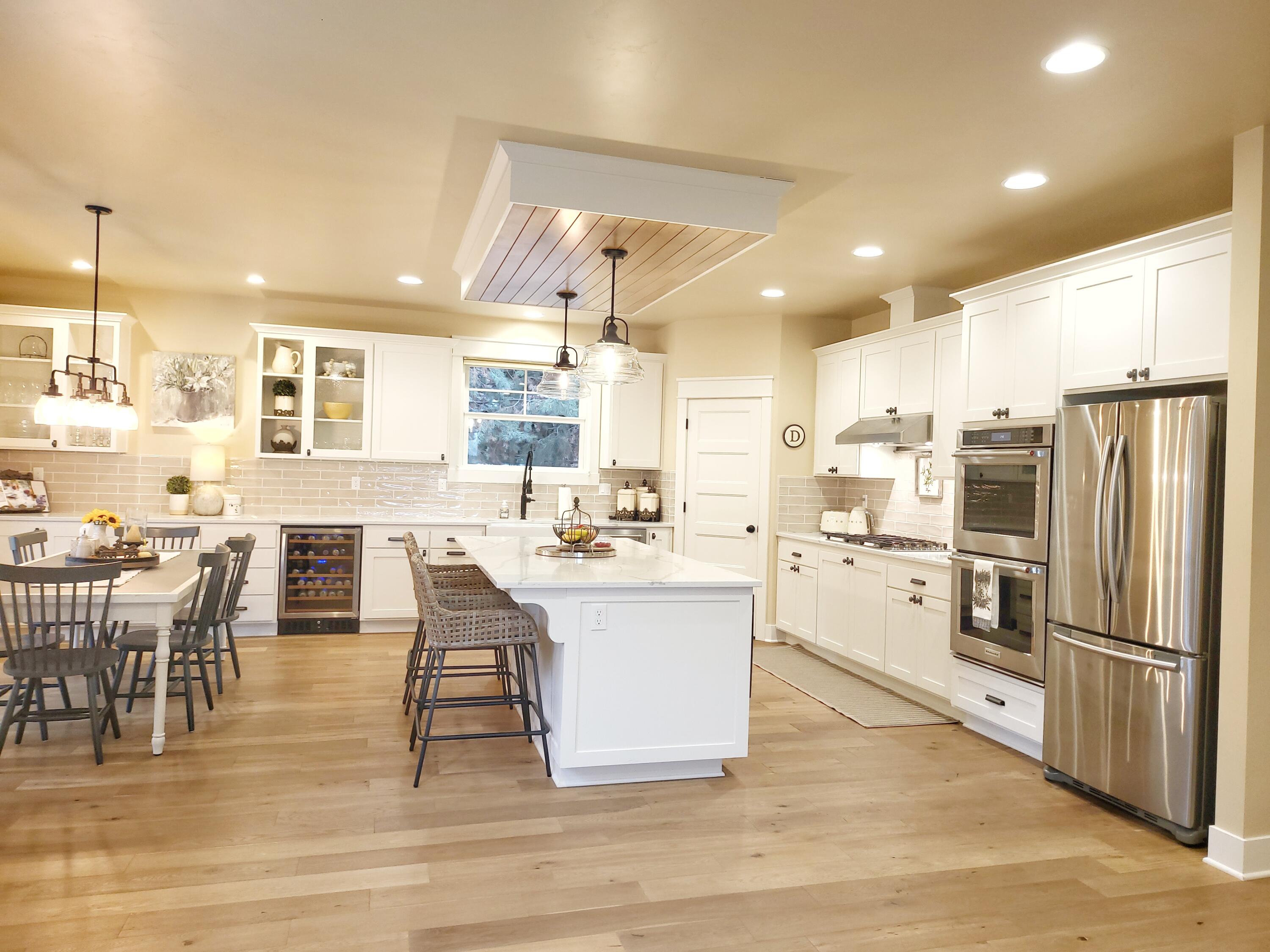 Pine Meadow Vill - Residential