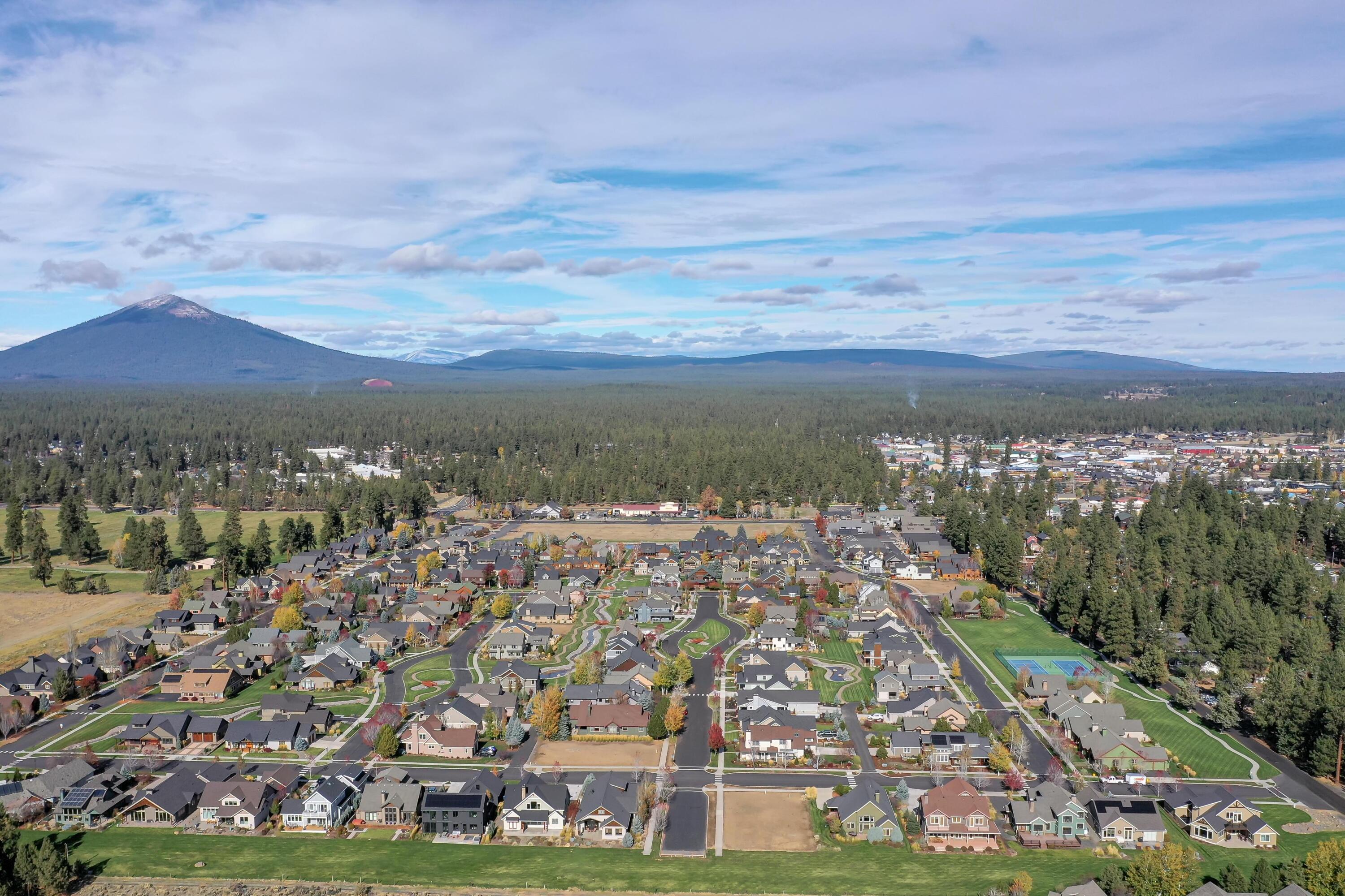 Pine Meadow Vill - Residential