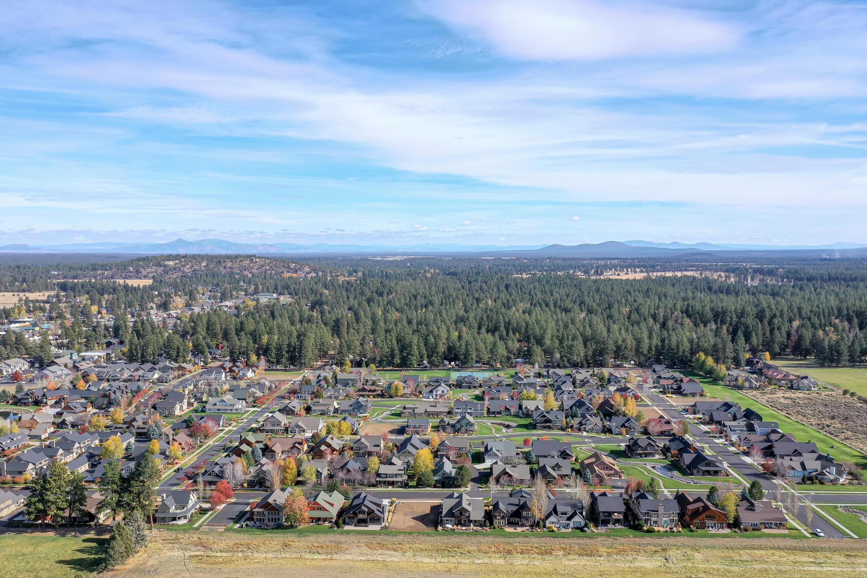 Pine Meadow Vill - Residential