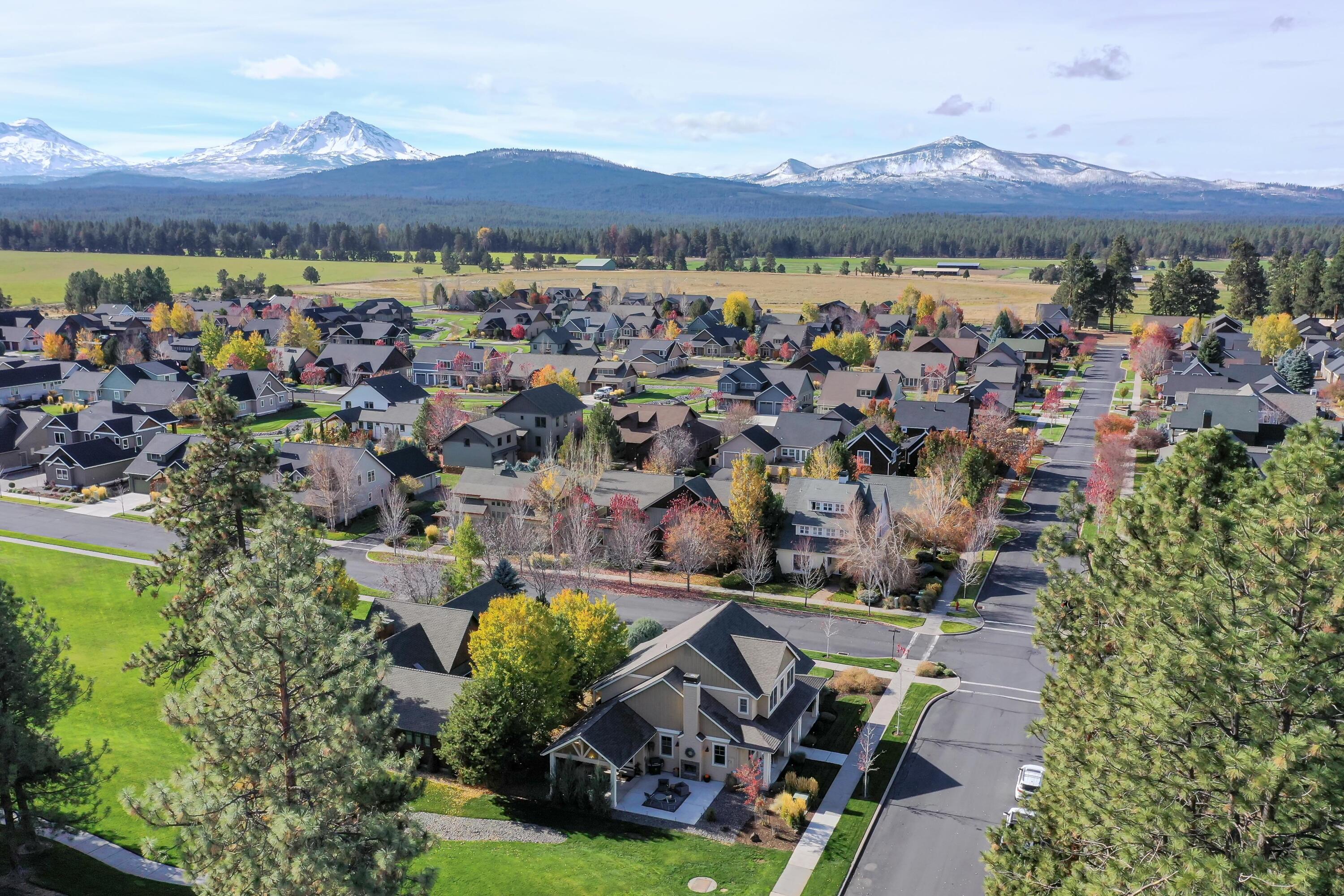 Pine Meadow Vill - Residential