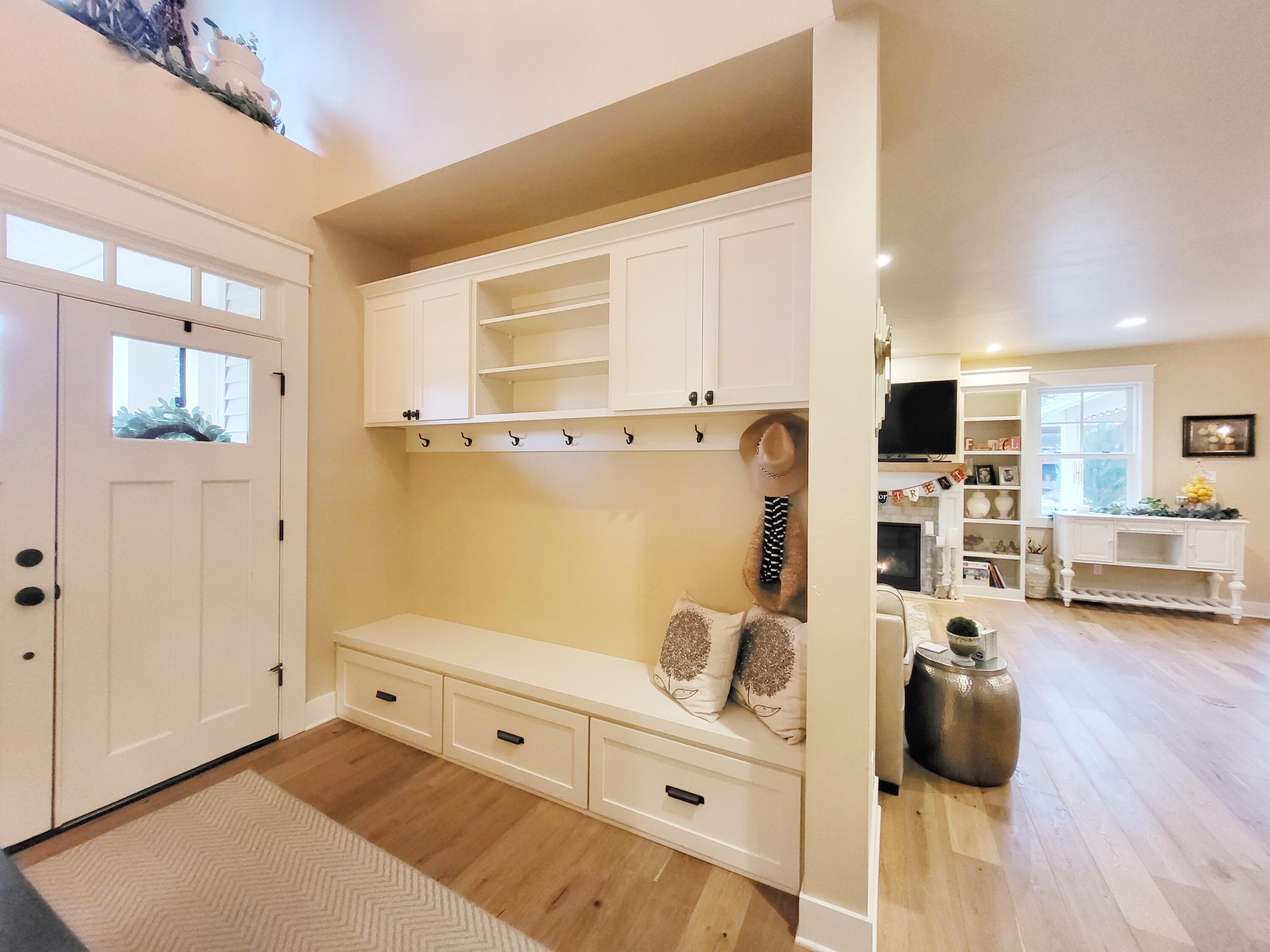 Pine Meadow Vill - Residential