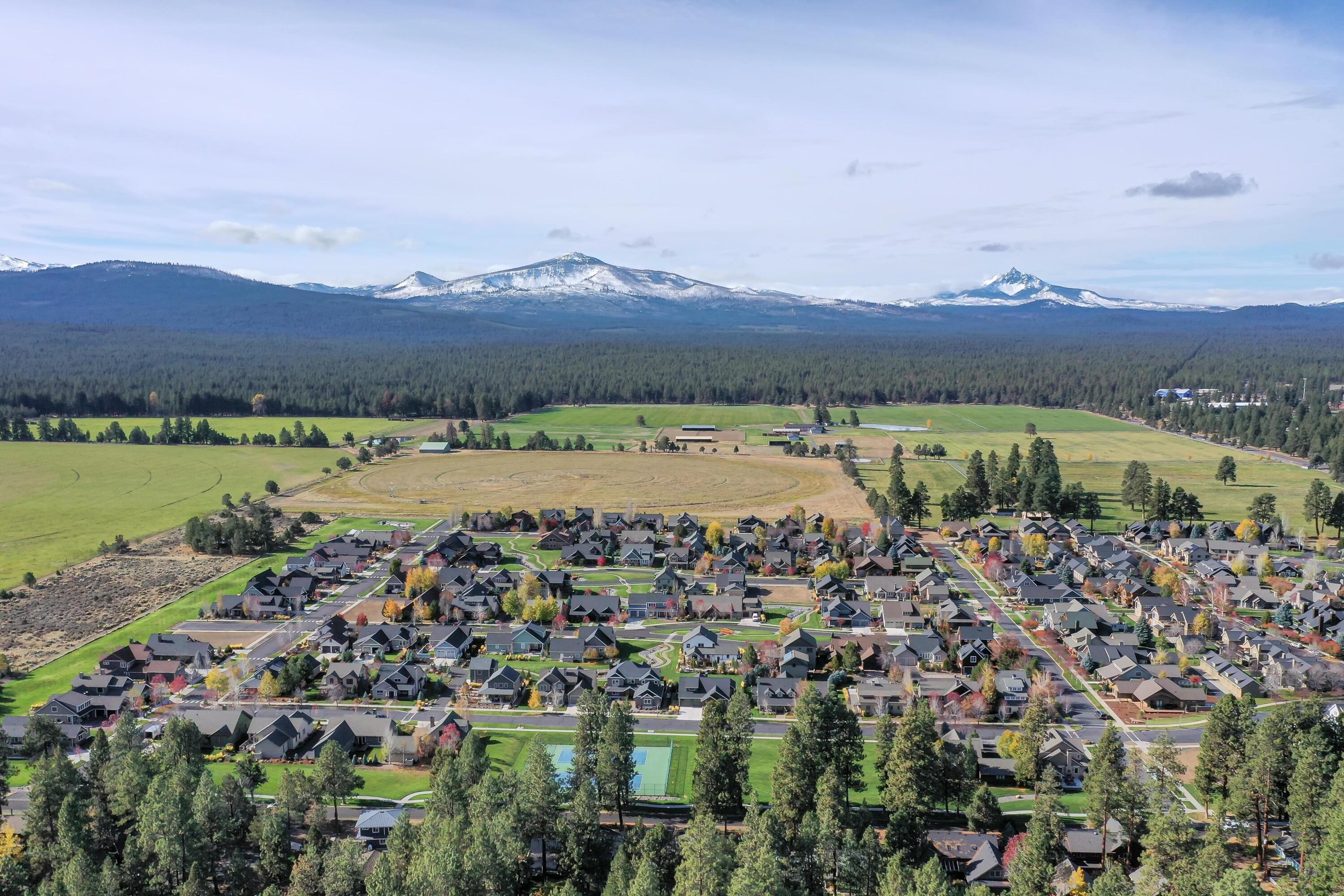 Pine Meadow Vill - Residential