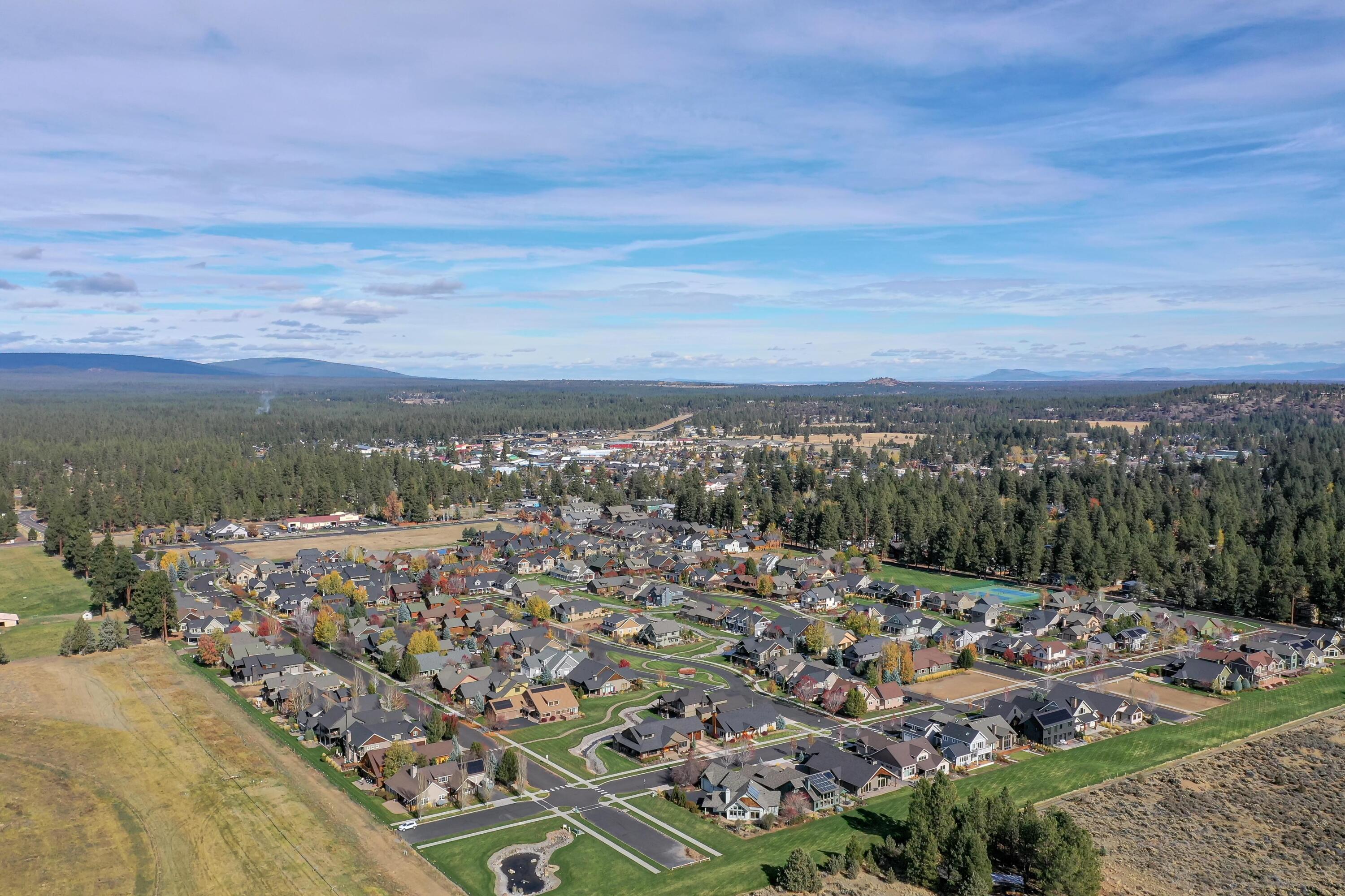 Pine Meadow Vill - Residential