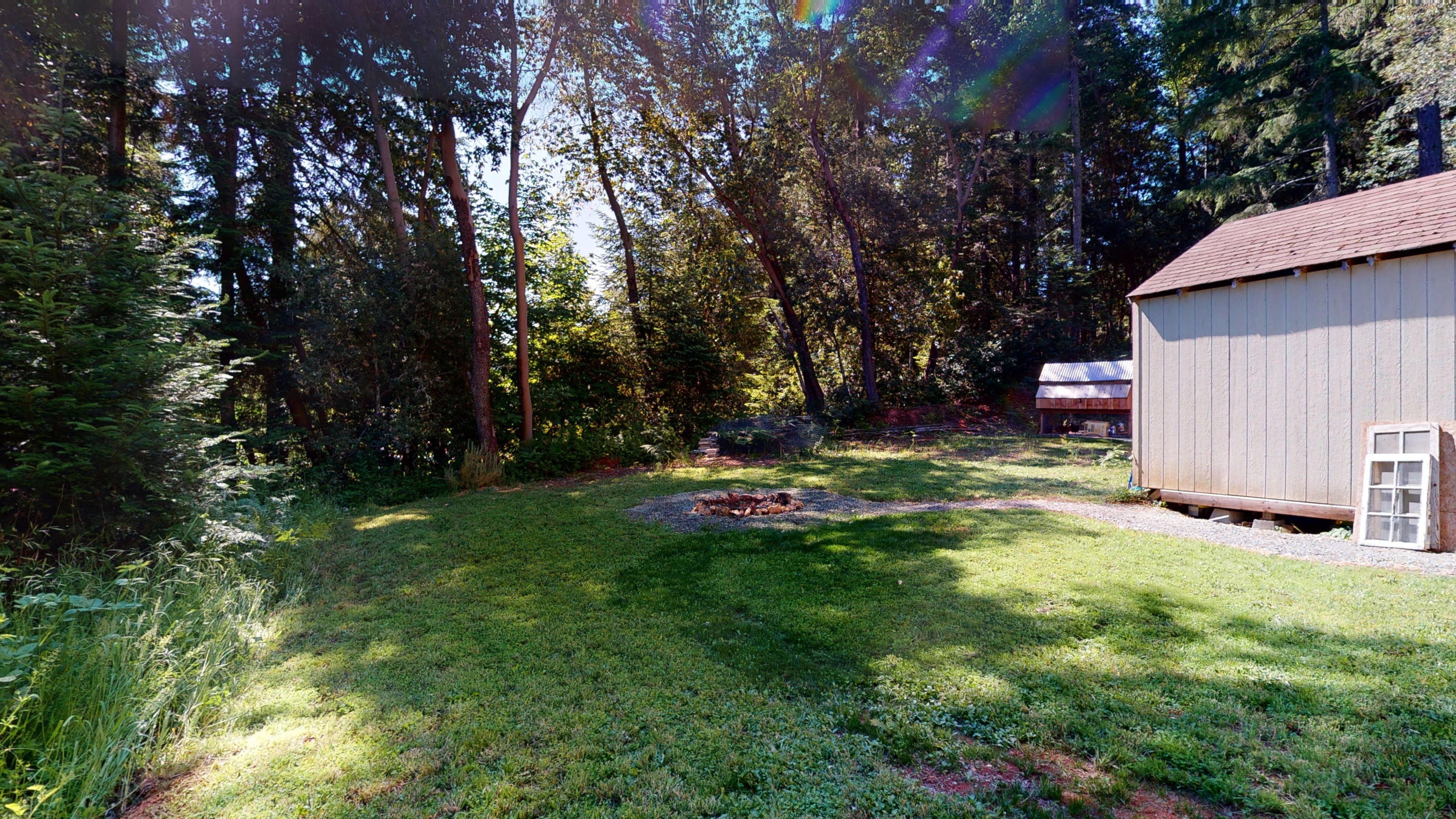 Glendale, Tow NOf Julia - Residential