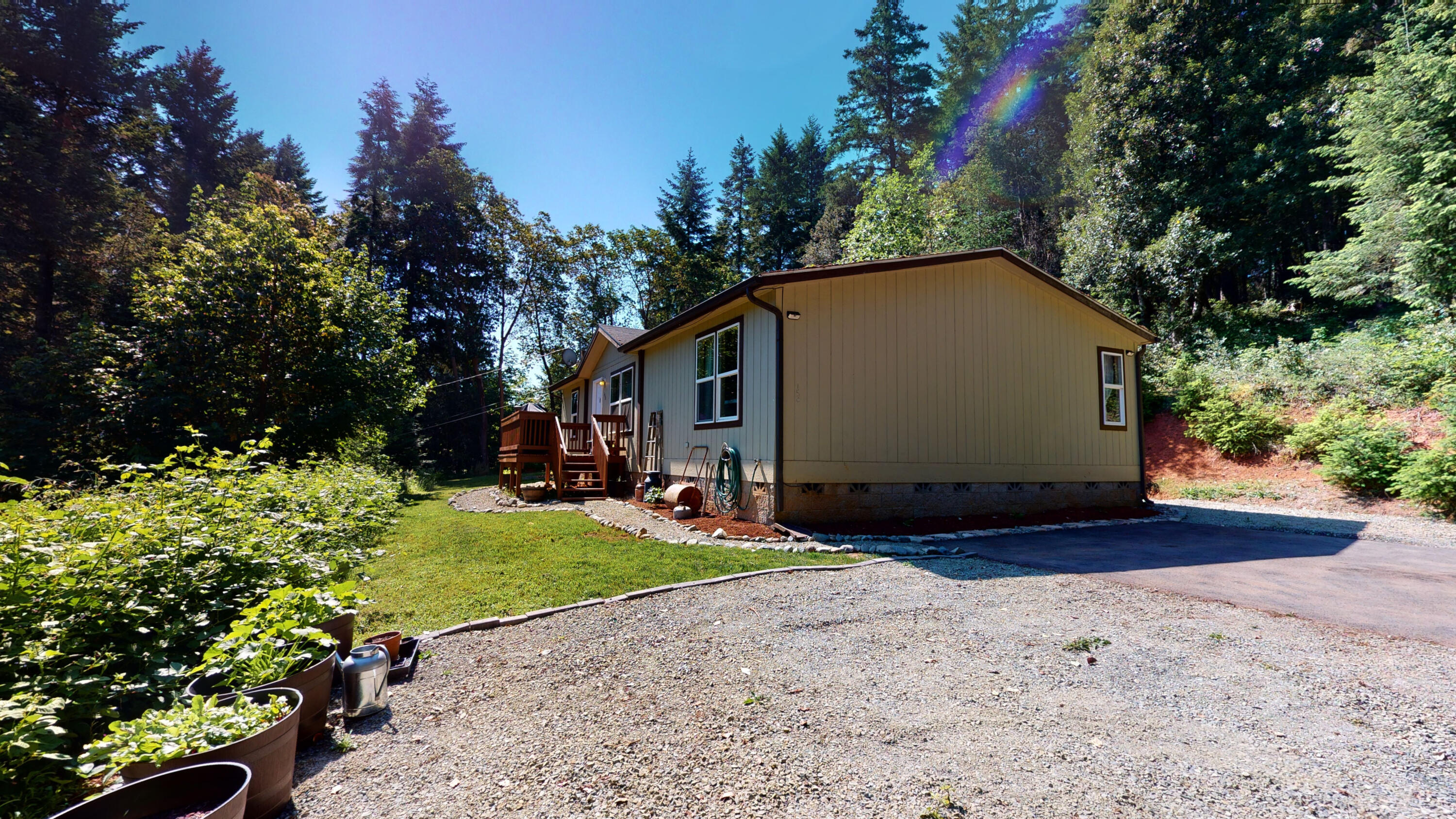 Glendale, Tow NOf Julia - Residential