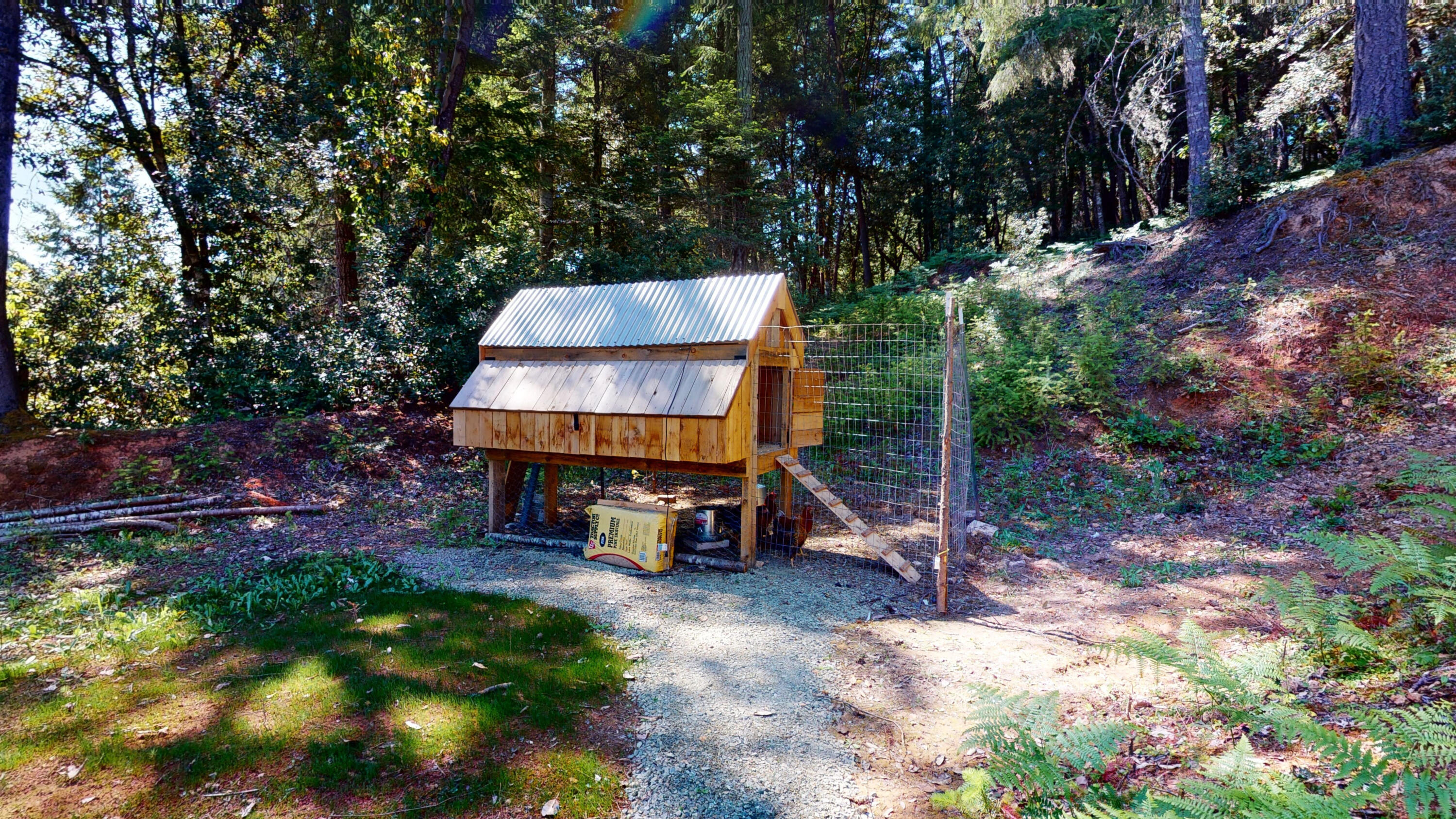 Glendale, Tow NOf Julia - Residential