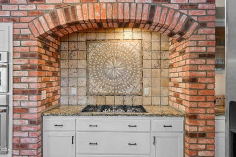 Tiny photo for 1581 NW City Heights Drive, Bend, OR 97703 (MLS # 220227098)