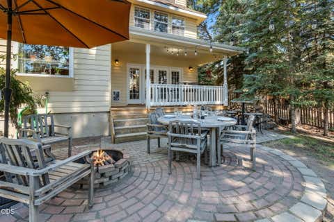 Tiny photo for 1581 NW City Heights Drive, Bend, OR 97703 (MLS # 220227098)