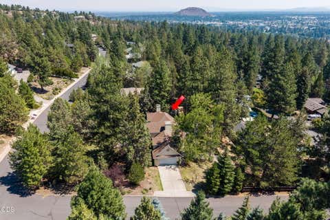 Tiny photo for 1581 NW City Heights Drive, Bend, OR 97703 (MLS # 220227098)
