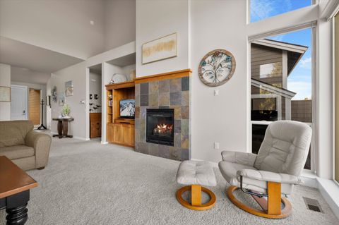 Tiny photo for 10879 Village Loop, Redmond, OR 97756 (MLS # 220217188)