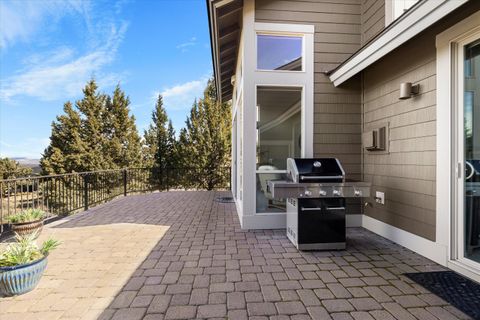 Tiny photo for 10879 Village Loop, Redmond, OR 97756 (MLS # 220217188)