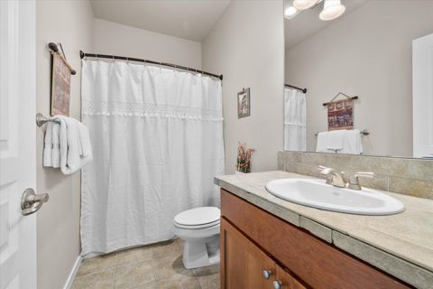 Tiny photo for 10879 Village Loop, Redmond, OR 97756 (MLS # 220217188)