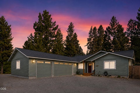 Tiny photo for 17024 Kingsburg Road, Bend, OR 97707 (MLS # 220226977)