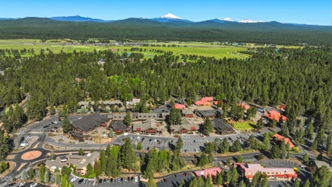 Tiny photo for 17024 Kingsburg Road, Bend, OR 97707 (MLS # 220226977)