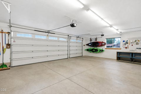 Tiny photo for 17024 Kingsburg Road, Bend, OR 97707 (MLS # 220226977)