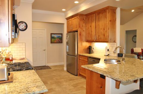 Tiny photo for 6409 Orinda Drive, Klamath Falls, OR 97603 (MLS # 220216730)