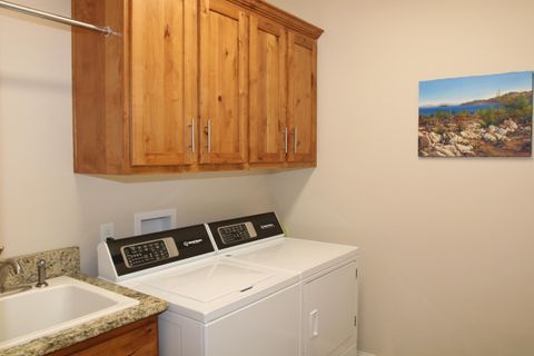 Tiny photo for 6409 Orinda Drive, Klamath Falls, OR 97603 (MLS # 220216730)