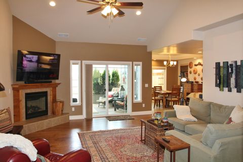 Tiny photo for 6409 Orinda Drive, Klamath Falls, OR 97603 (MLS # 220216730)