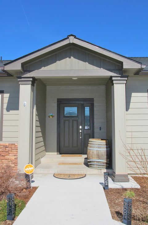Tiny photo for 6409 Orinda Drive, Klamath Falls, OR 97603 (MLS # 220216730)