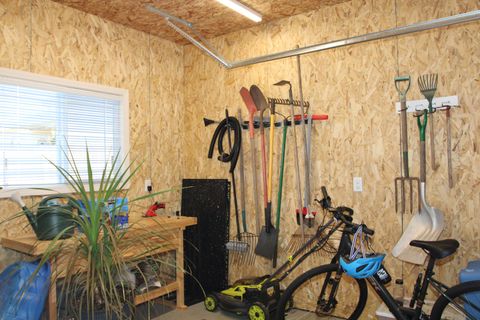 Tiny photo for 6409 Orinda Drive, Klamath Falls, OR 97603 (MLS # 220216730)