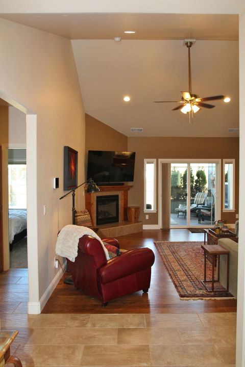Tiny photo for 6409 Orinda Drive, Klamath Falls, OR 97603 (MLS # 220216730)