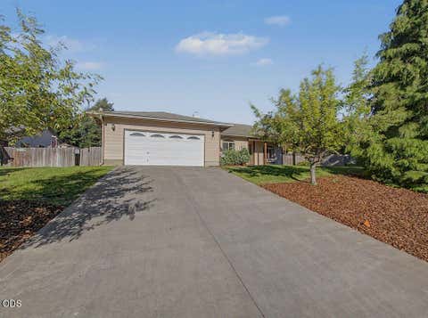 Tiny photo for 2611 Chantal Avenue, Klamath Falls, OR 97601 (MLS # 220224565)