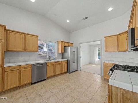 Tiny photo for 2611 Chantal Avenue, Klamath Falls, OR 97601 (MLS # 220224565)
