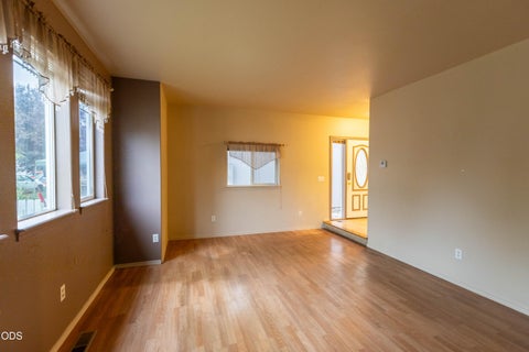 Tiny photo for 374 NW 25th Street, Redmond, OR 97756 (MLS # 220225936)