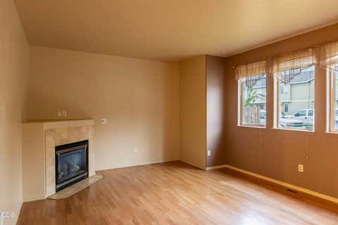 Tiny photo for 374 NW 25th Street, Redmond, OR 97756 (MLS # 220225936)