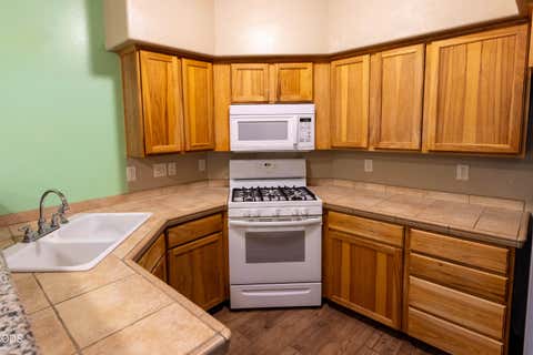 Tiny photo for 374 NW 25th Street, Redmond, OR 97756 (MLS # 220225936)