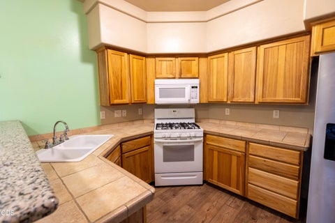 Tiny photo for 374 NW 25th Street, Redmond, OR 97756 (MLS # 220225936)