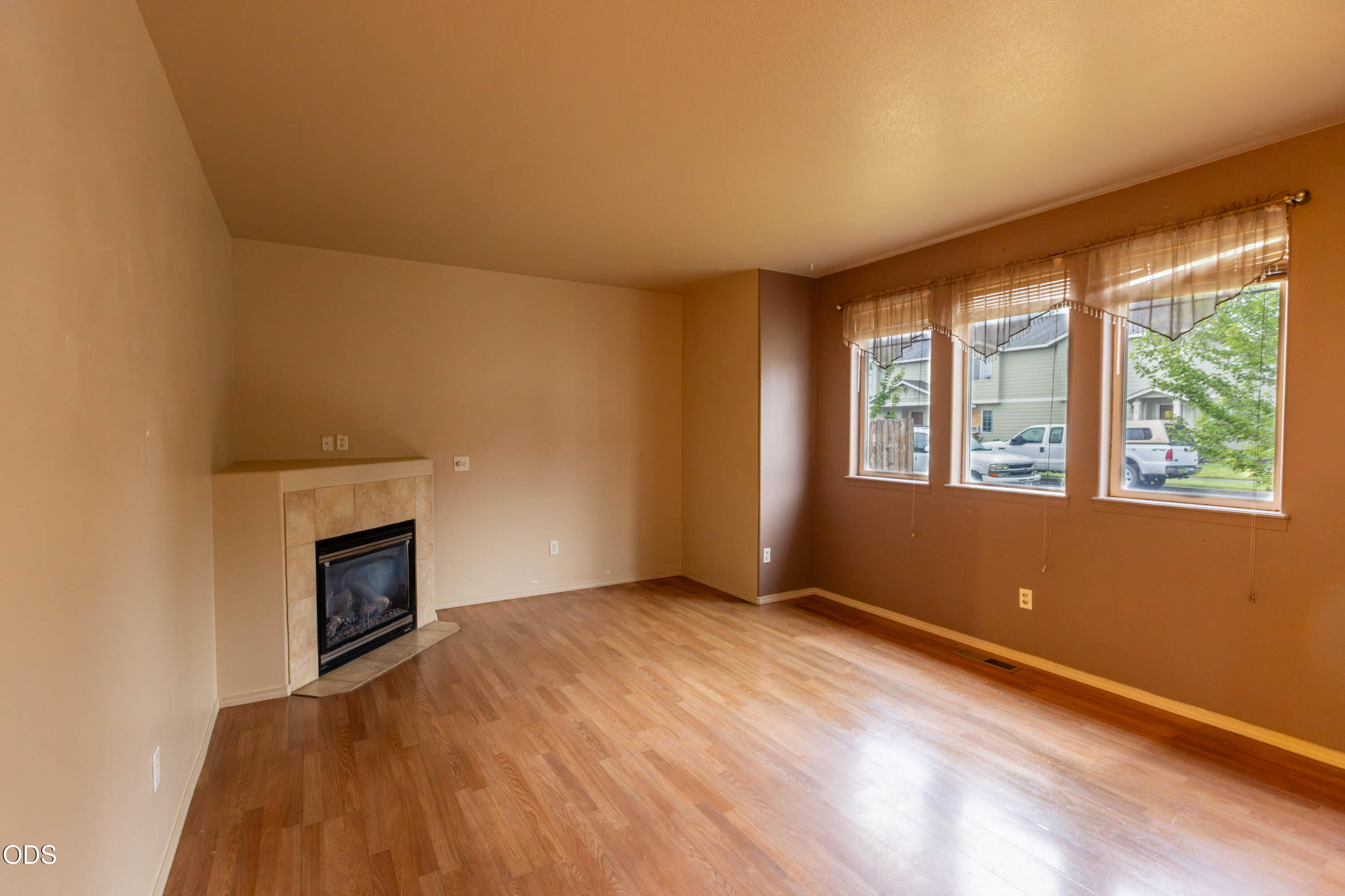 374 NW 25th Street