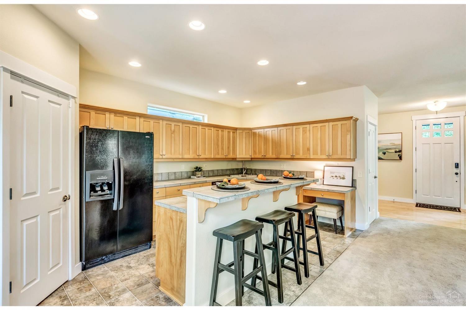 Skyliner Summit - Residential